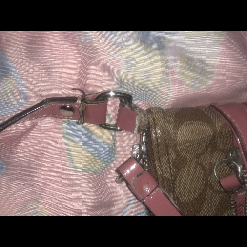 Coach purse - Picture 4 of 6